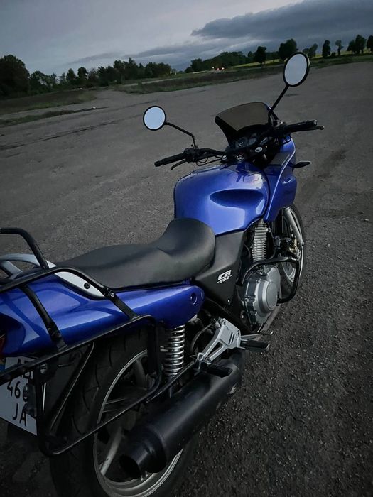 Продам Хонда СВ500s