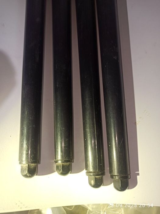 Ножки пластиковые, эпохи СССР, 4 штуки, длина 45см, Позняки
