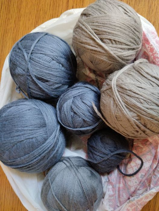 продам нові шерстяні нитки для в'язання