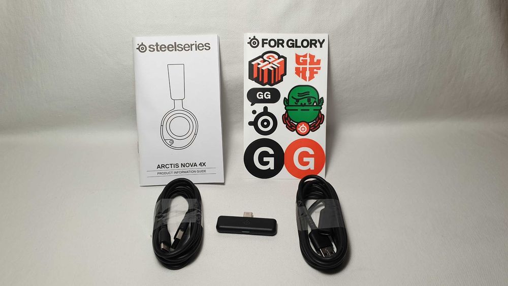 Słuchawki bezprzewodowe SteelSeries Arctis Nova 4X - jak NOWE.