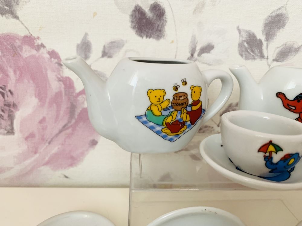 Porcelanowy serwis dla lalek, naczyńka vintage