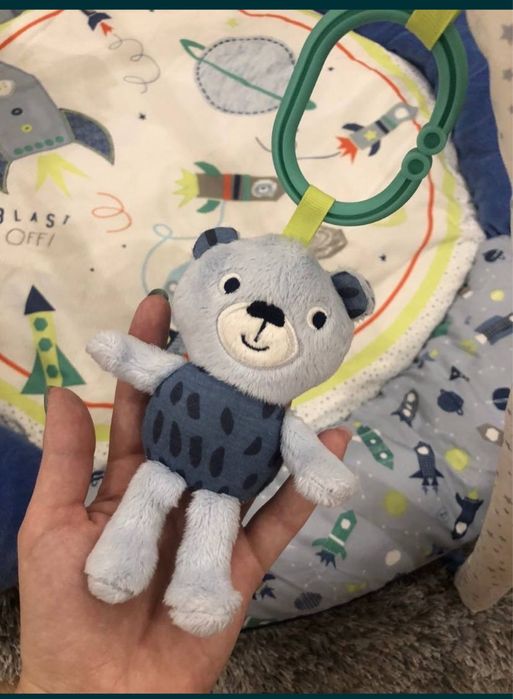 Розвиваючий килимок для дитини