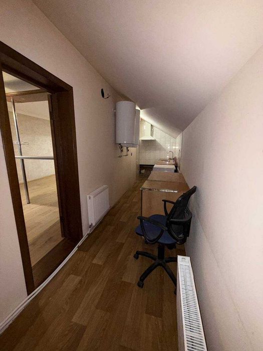 Оренда 4к будинку з гаражем на Карачунах