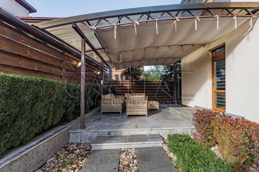 Пропонується в оренду шикарний будинок у Горенці 180м2