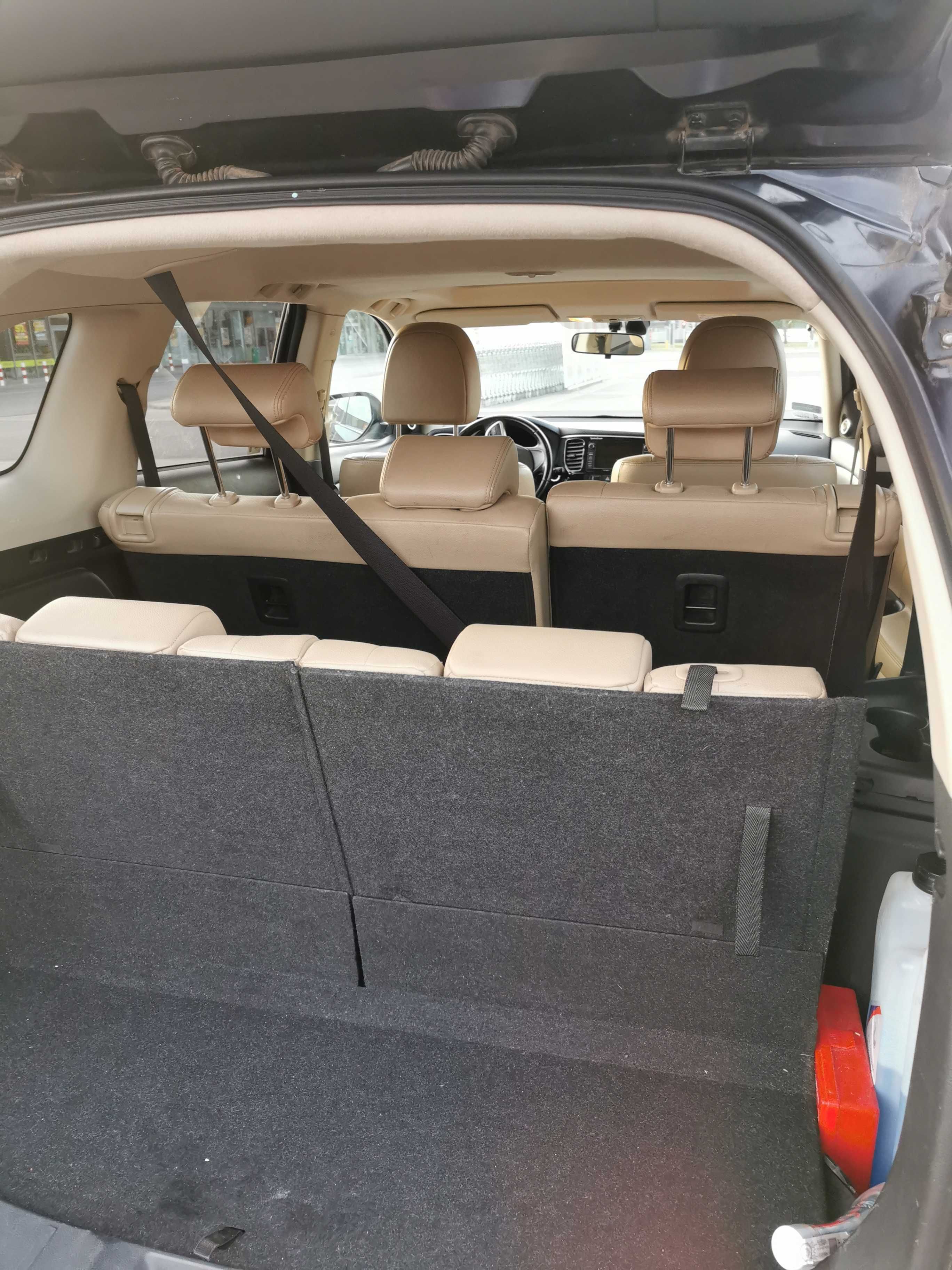 Mitsubishi outlander bogato wyposażony 2014 2.2D 7 miejsc faktura vat