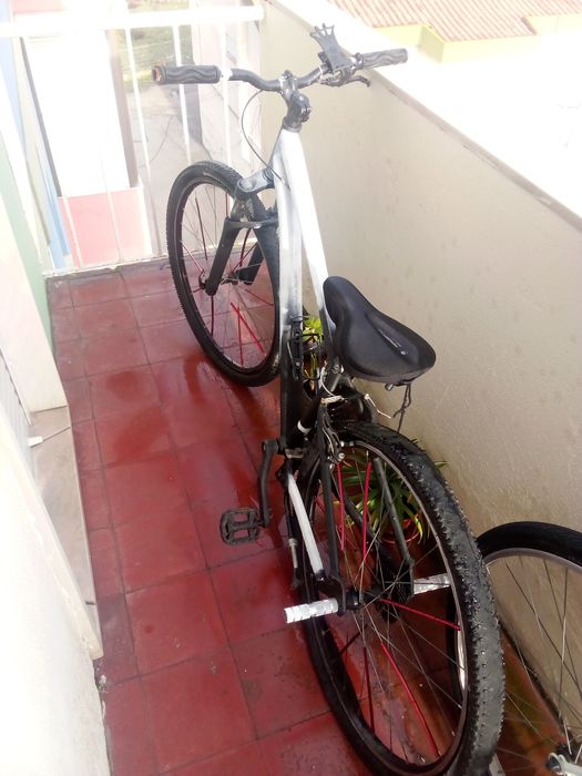 Bicicleta com suspensão