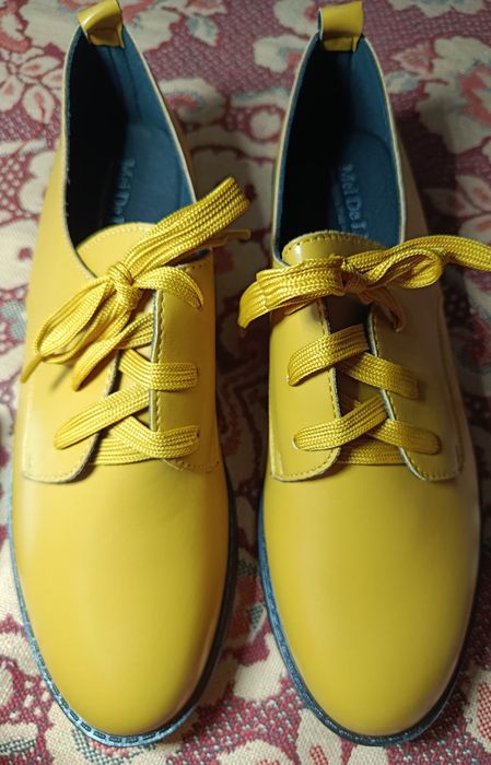 Жіночі туфлі нові