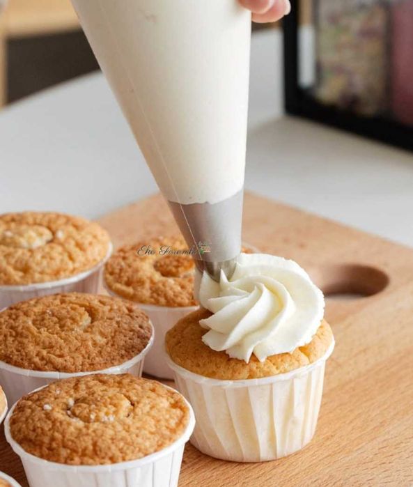 Rękaw cukierniczy
Dekorator do ciast
Worki cukiernicze