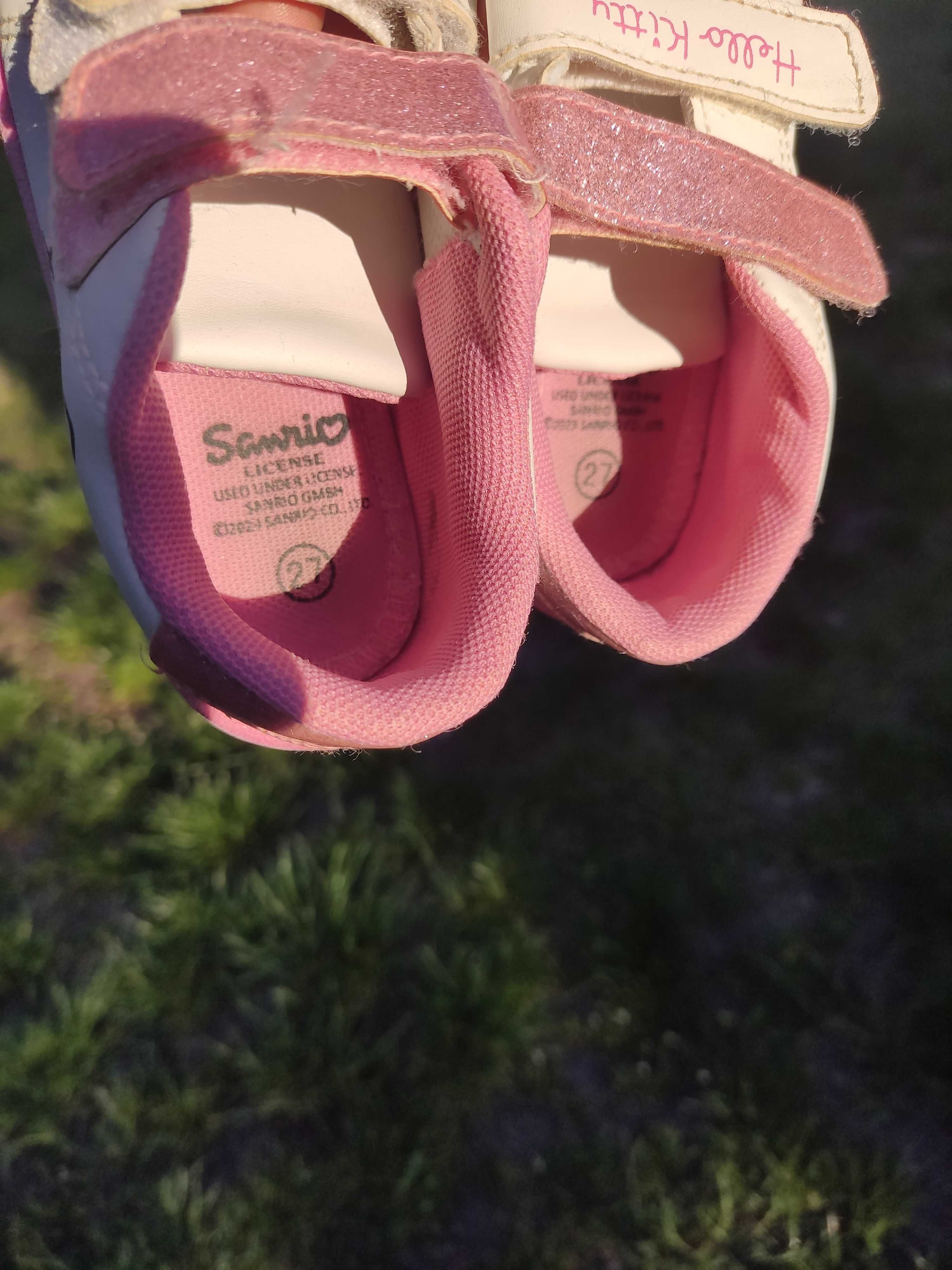Sprzedam buty Hello Kitty w bardzo dobrym stanie, rozm.27.
