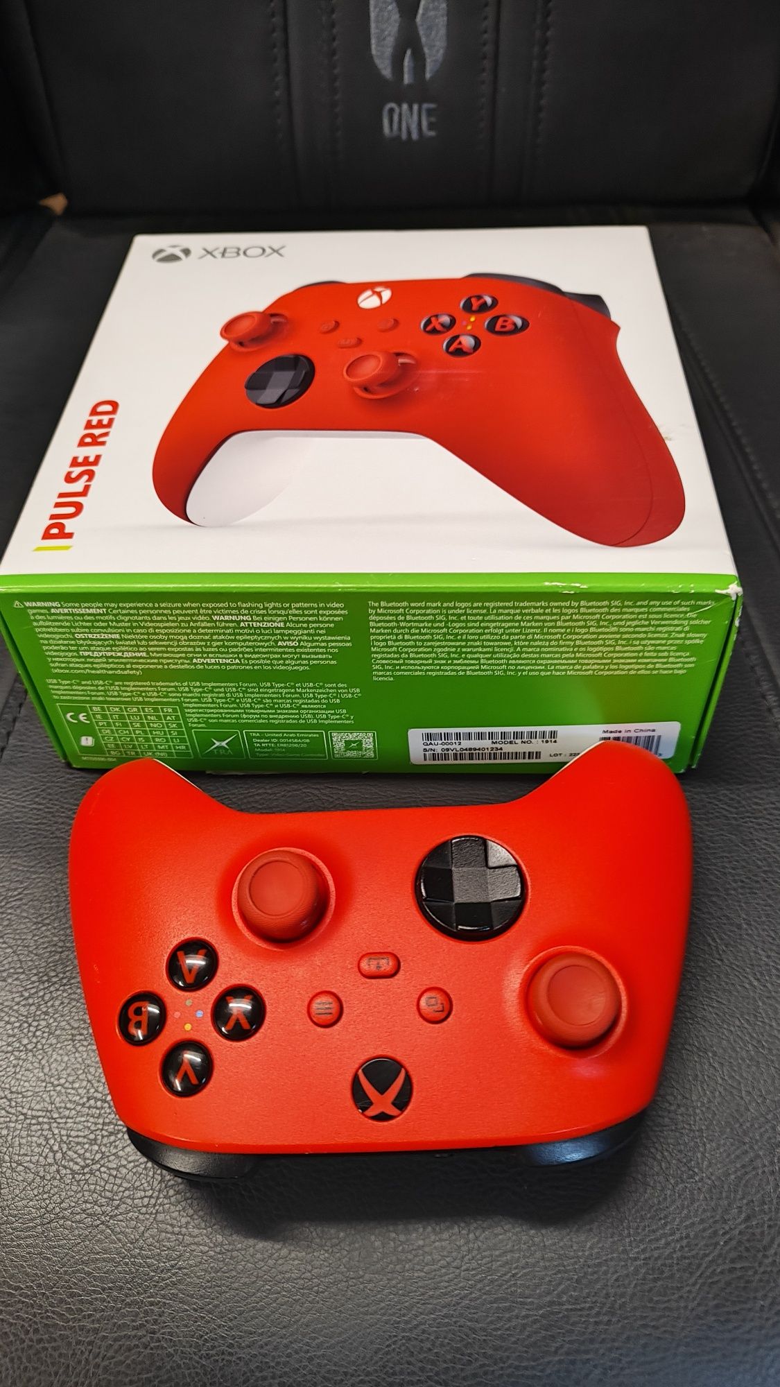 Kontroler Pad Xbox Series S X Pulse Red czerwony