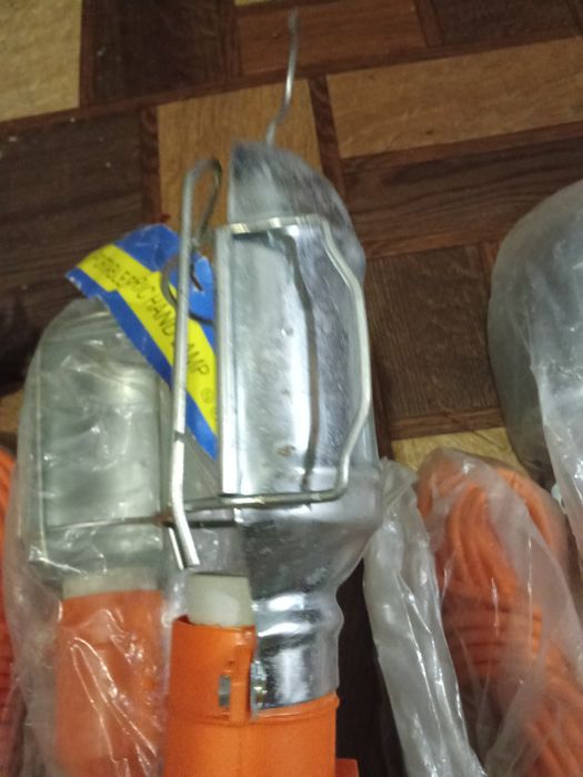 Лампы- переноски одним лотом