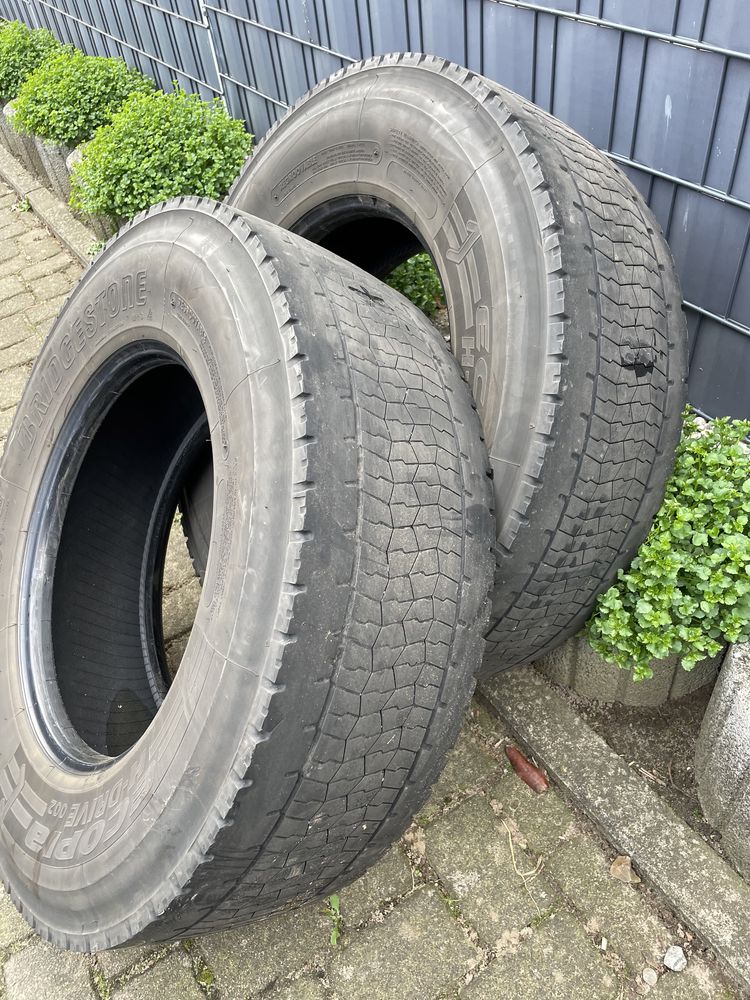 Продам вантажні шини Bridgestone 315/70 R22.5 привезені з Німеччини