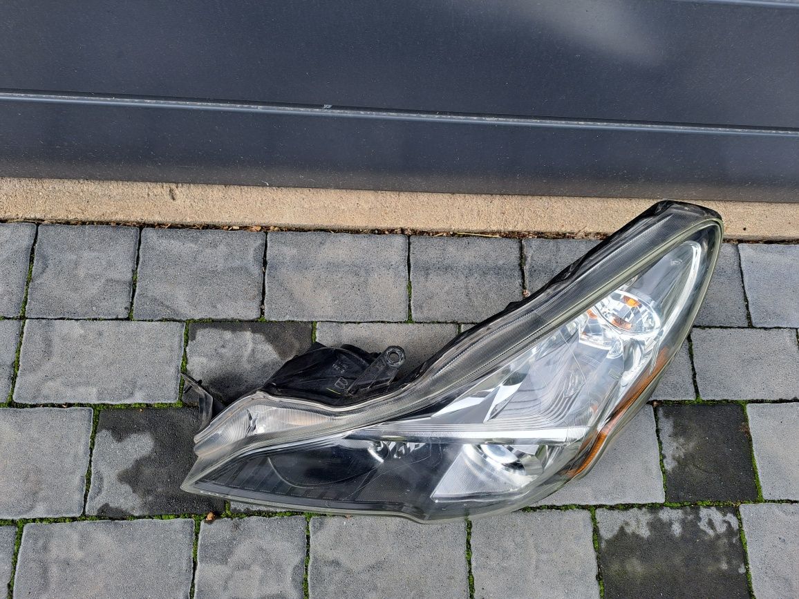 Subaru Legacy Outback lampa lewa przednia przód USA