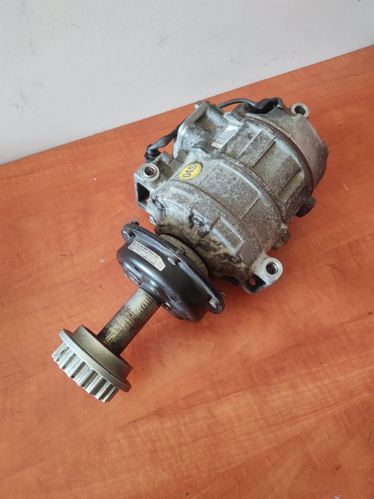 Kompresor Klimatyzacji Sprężarka VW Touareg  VW T5 2.5TDI 7H0.820.805C