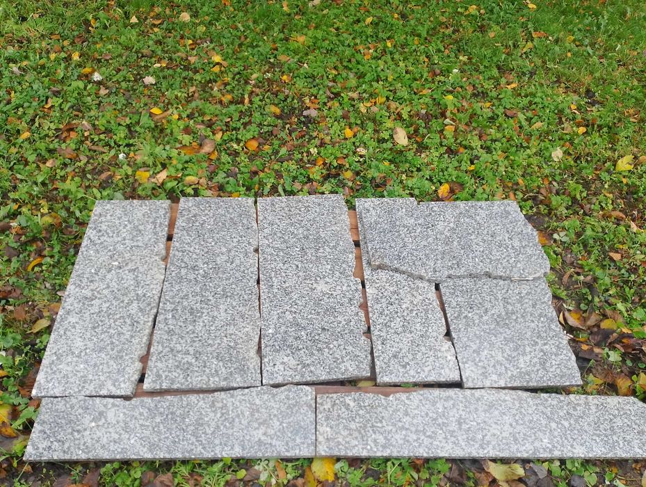 Płytki (odpadowe) Granitowe szare
