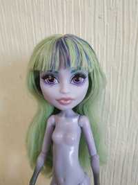 Кукла Monster High Twyla базовая Твайла из серии 13 желаний.