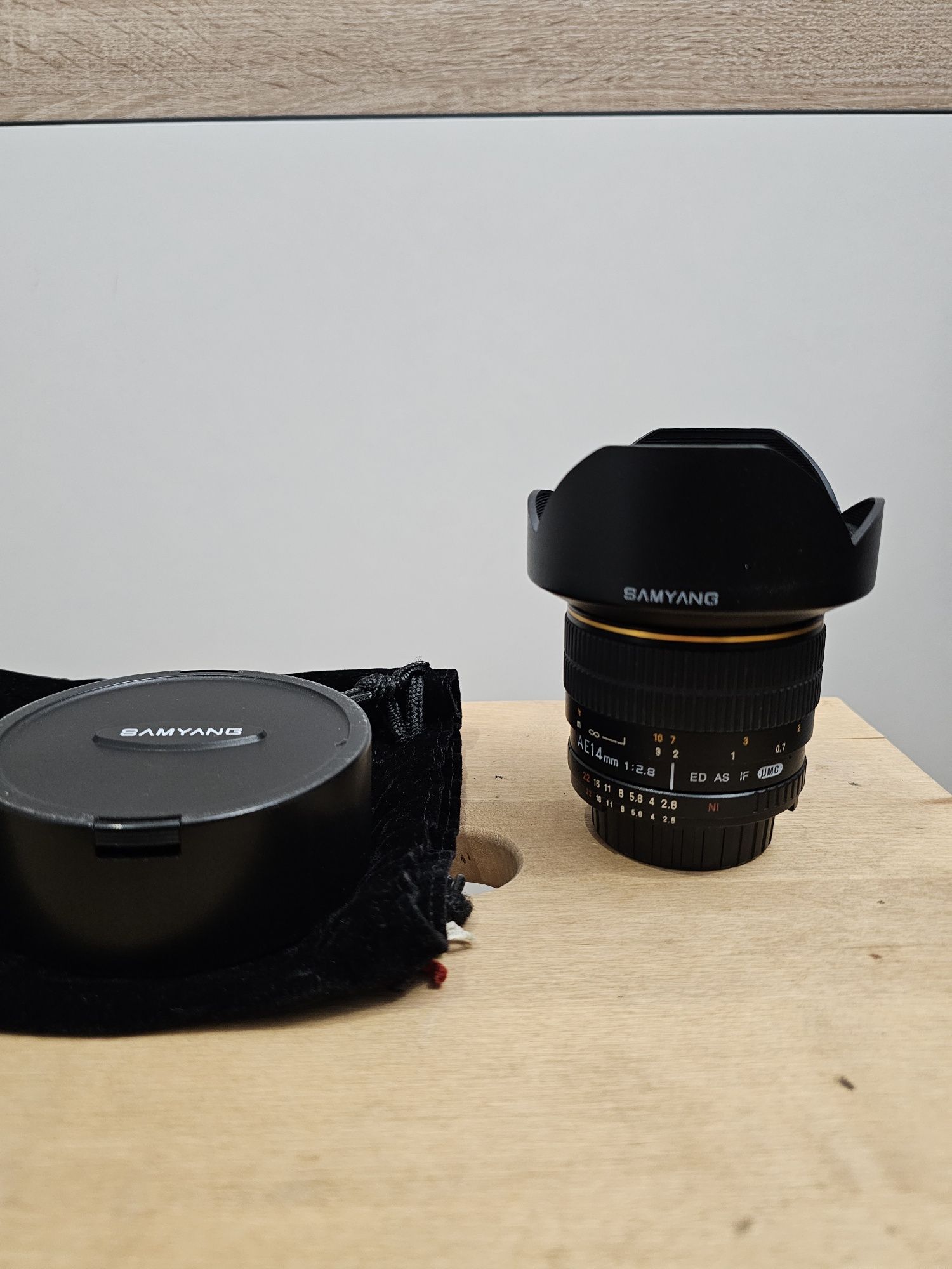 Obiektyw samyang 14mm f2.8, mocowanie Nikon