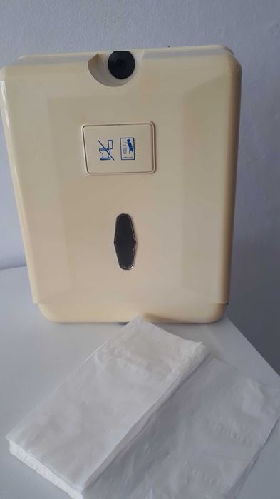 Dispensador  de toalhas de papel
