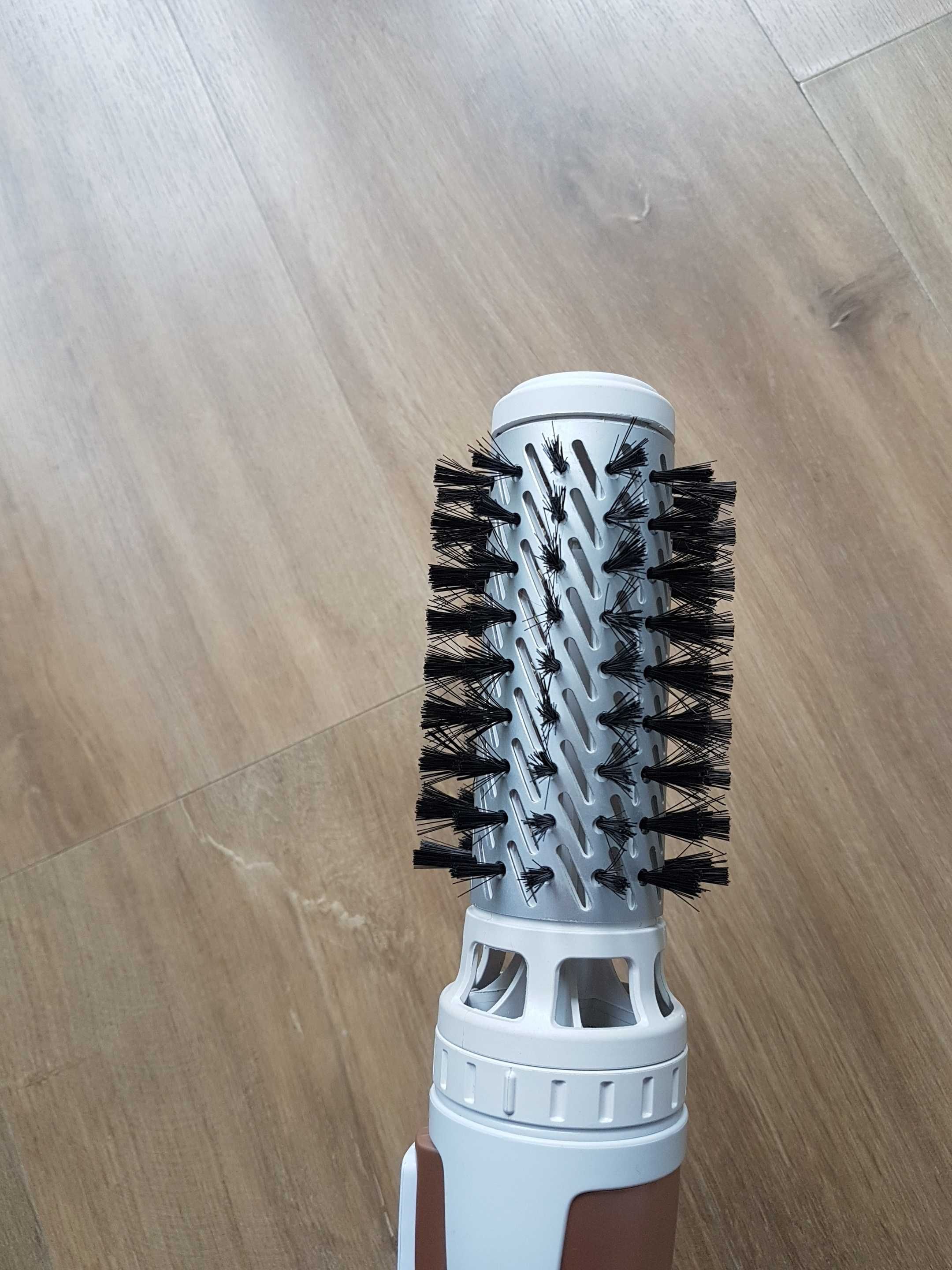 Suszarko-lokówka obrotowa ROWENTA Brush Active CF9520 Jonizacja