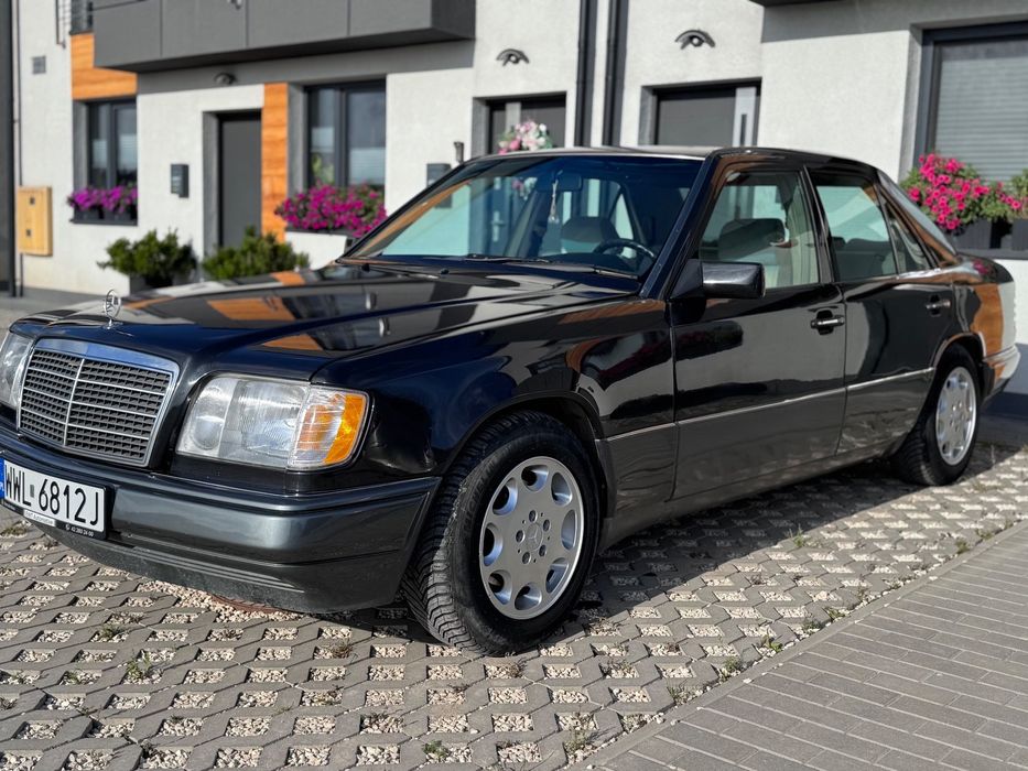 Mercedes-Benz Klasa E Mercedes E220 124 baleron na blachach WWL :) Fajny stan, beżowy środek