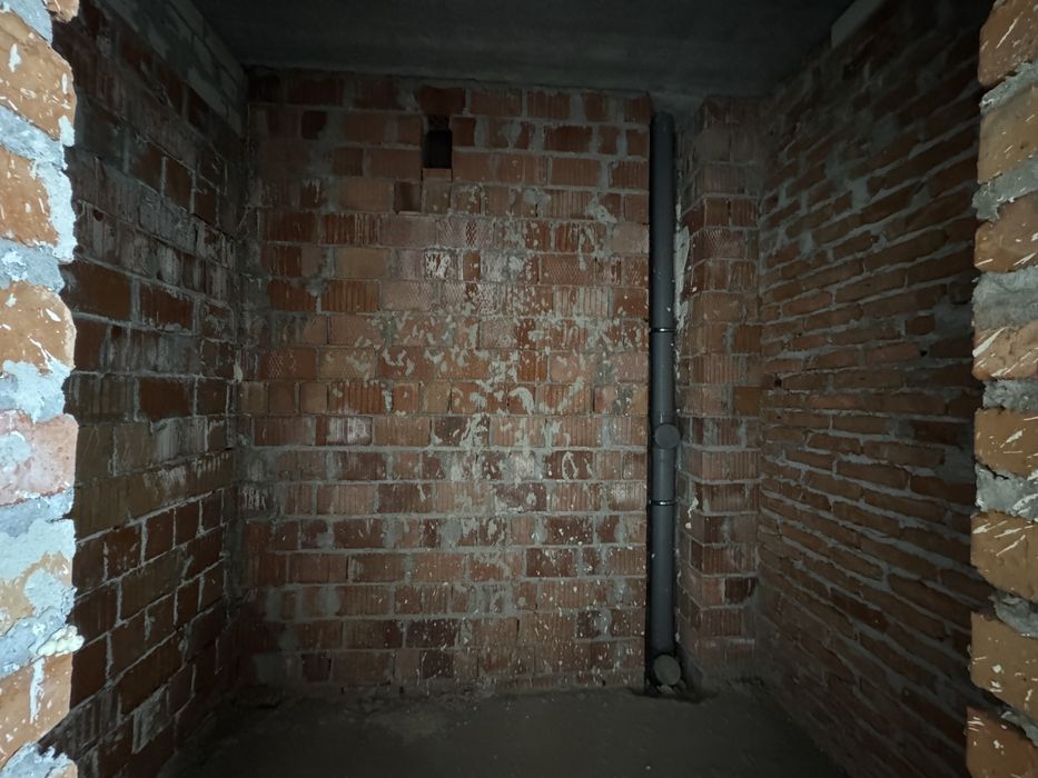 Однокімнатна квартира-студія ЖК Молодість