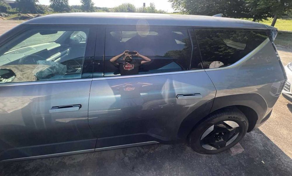 Розборка запчастини розбірка KIA EV9 EV 9 код фарби DFG