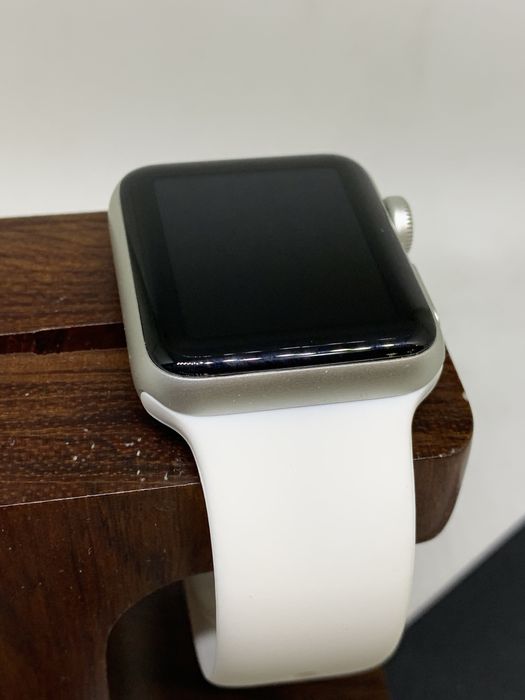 Оригінальні  Apple watch series 2 38 mm silver