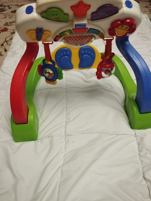 Ігровий центр Chicco