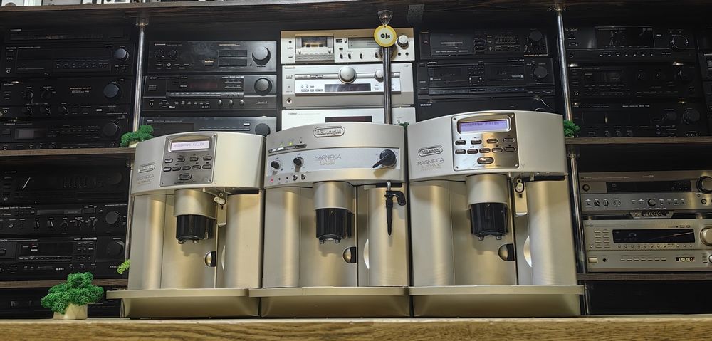 Кавові машини Delonghi Magnifica