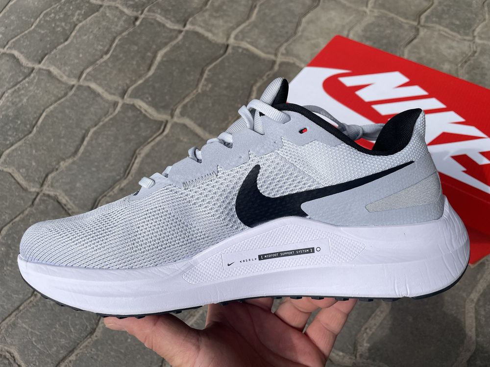 Nike Air Zoom Structure 25 grey