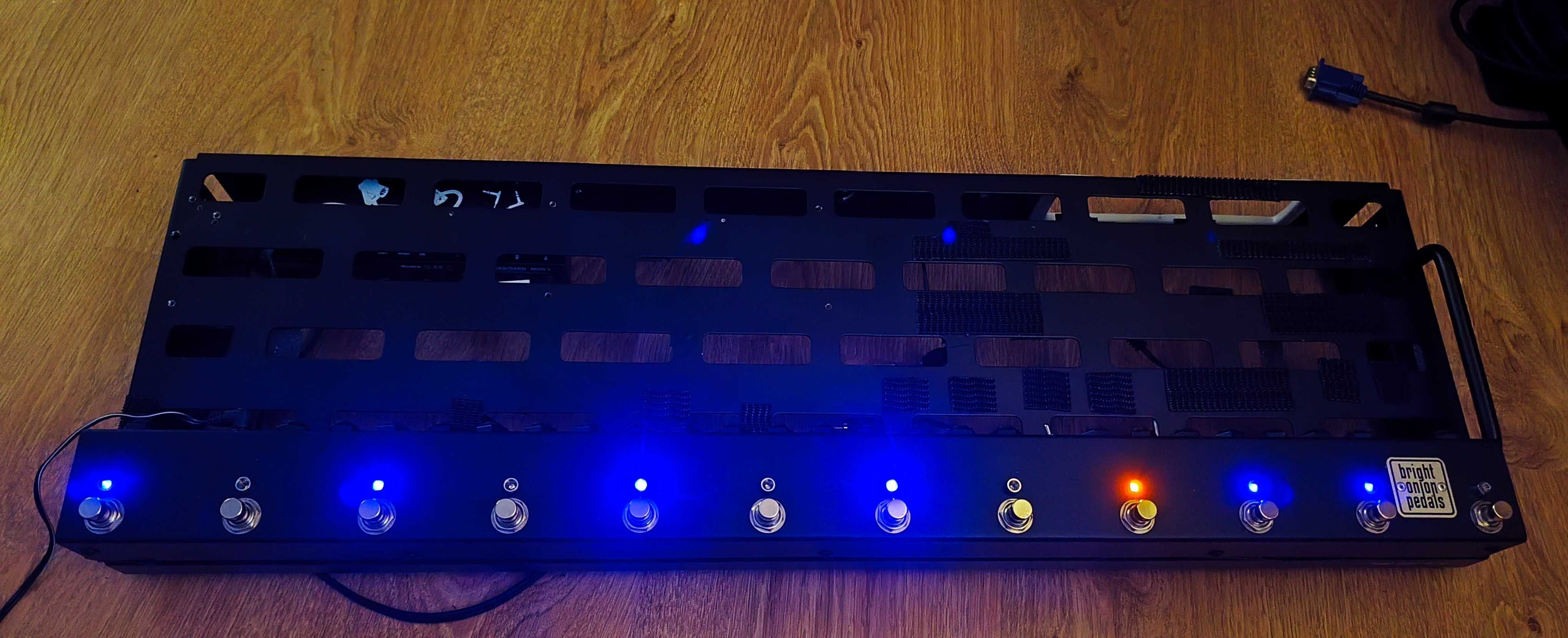 Bright Onion Pedals - looper , amp channel UK krosownica true-bypass