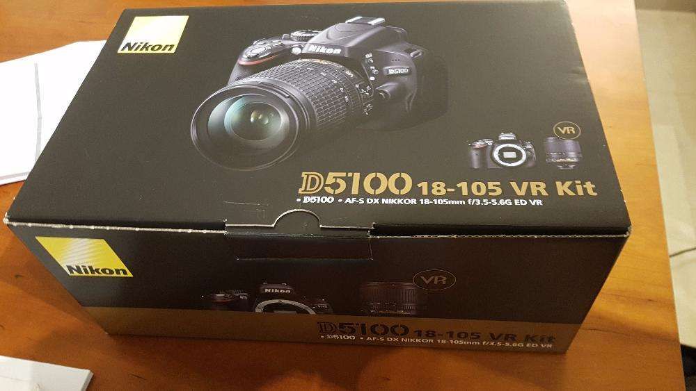 Nikon D5100+ objectiva 18-105 VR Rigorosamente impecável