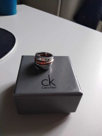 Anéis Calvin Klein original como novo