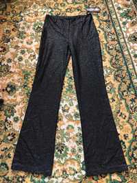 Стильные черные брюки