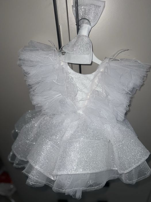 Продам дитяче пишне плаття на 1 рік дівчинкі Олх доставкою не відправл