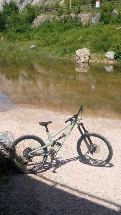 Commencal clash 2024