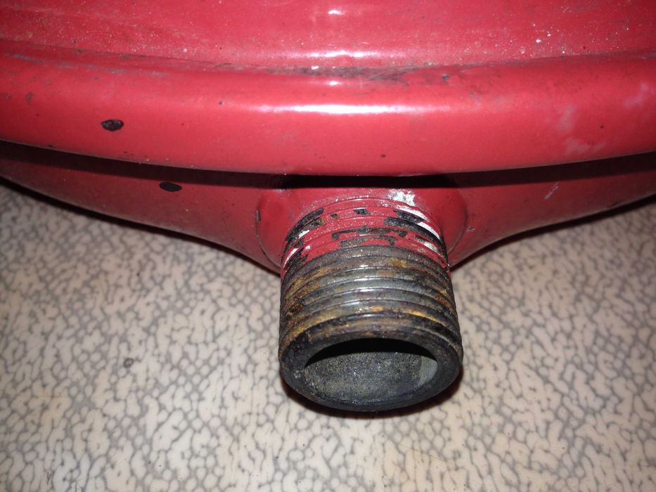 Бачок розширювальний 10 л, робочий, тримає тиск, Бачек расшир, рабочий