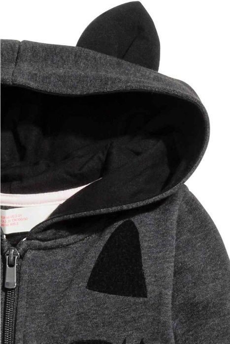 Wygodny kombinezon z nadrukiem kotka firmy H&M kaptur z uszkami 116