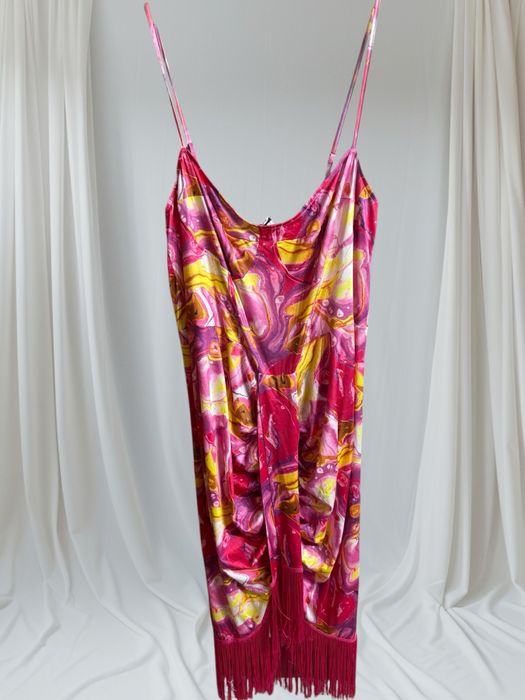 Dress Decode 4XL , boska sukienka z frędzlami kolorowa różowa na lato