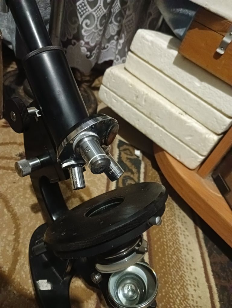 Продам микроскоп 1948 р