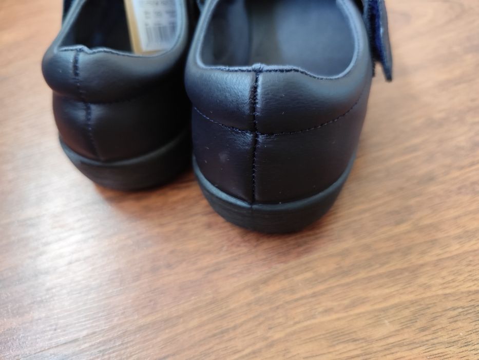 Sabrinas Gioseppo novas com etiqueta, em pele menina 39