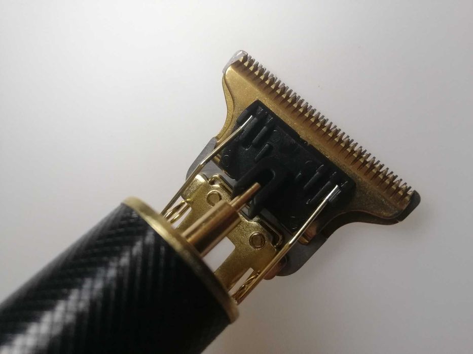 Тример для стрижки акумуляторний