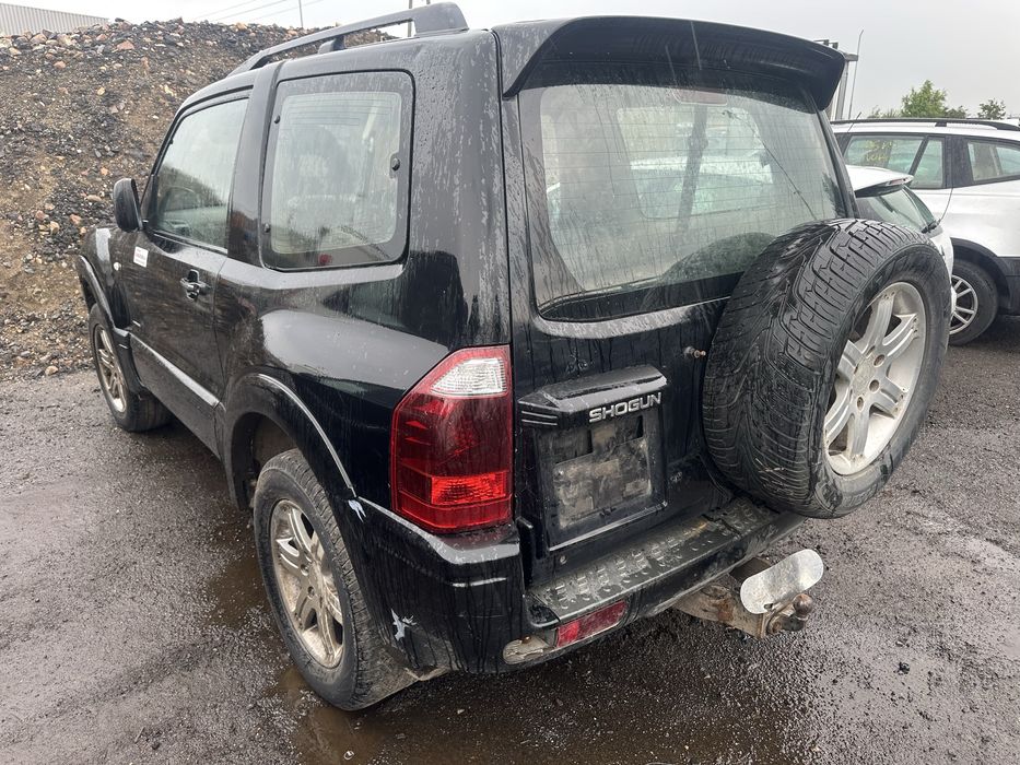 Mitsubishi Shogun Pajero silnik 3.2 DI-D 2004r,Anglik z kluczykami