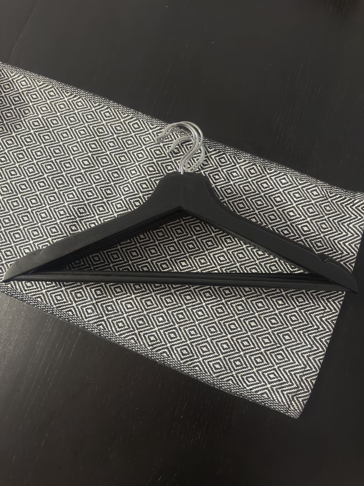 Cabides Ikea preto