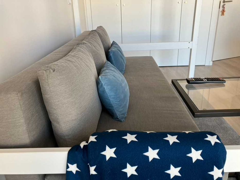 Sofá-cama 3 lugares Ikea ÄLVDALEN, Knisa bege acinzentado