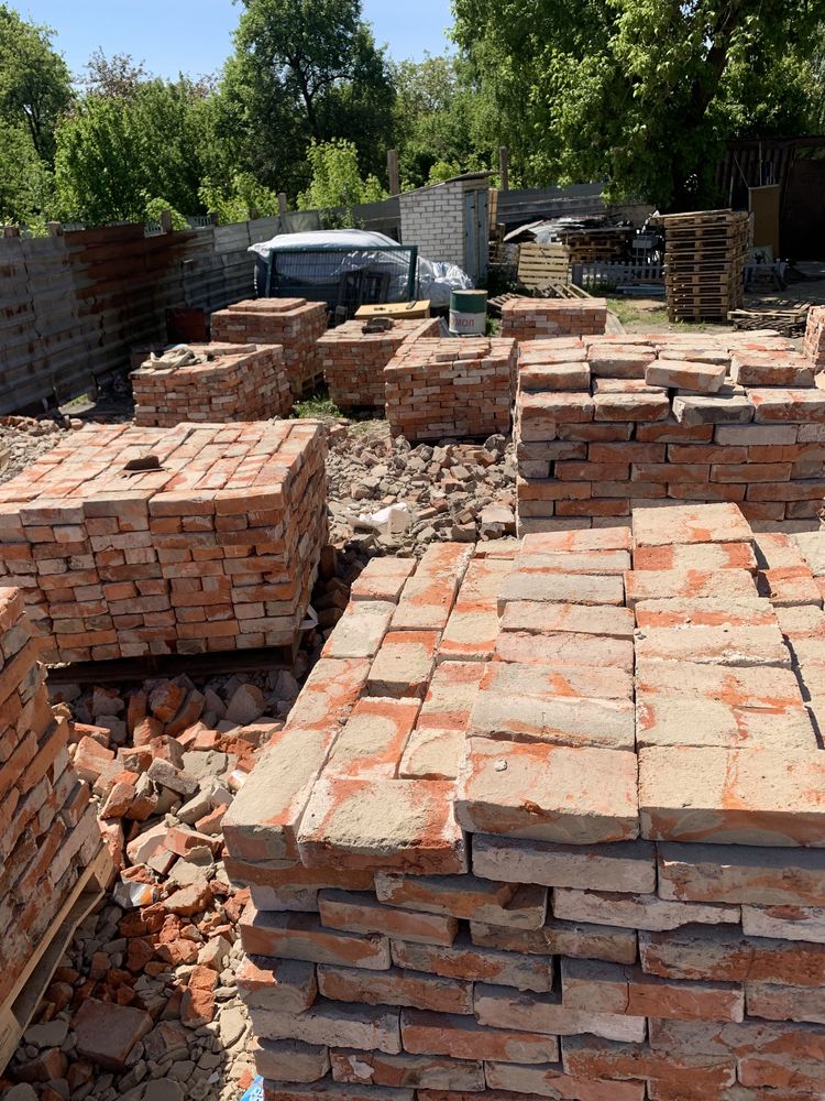 Продам красный кирпич бу