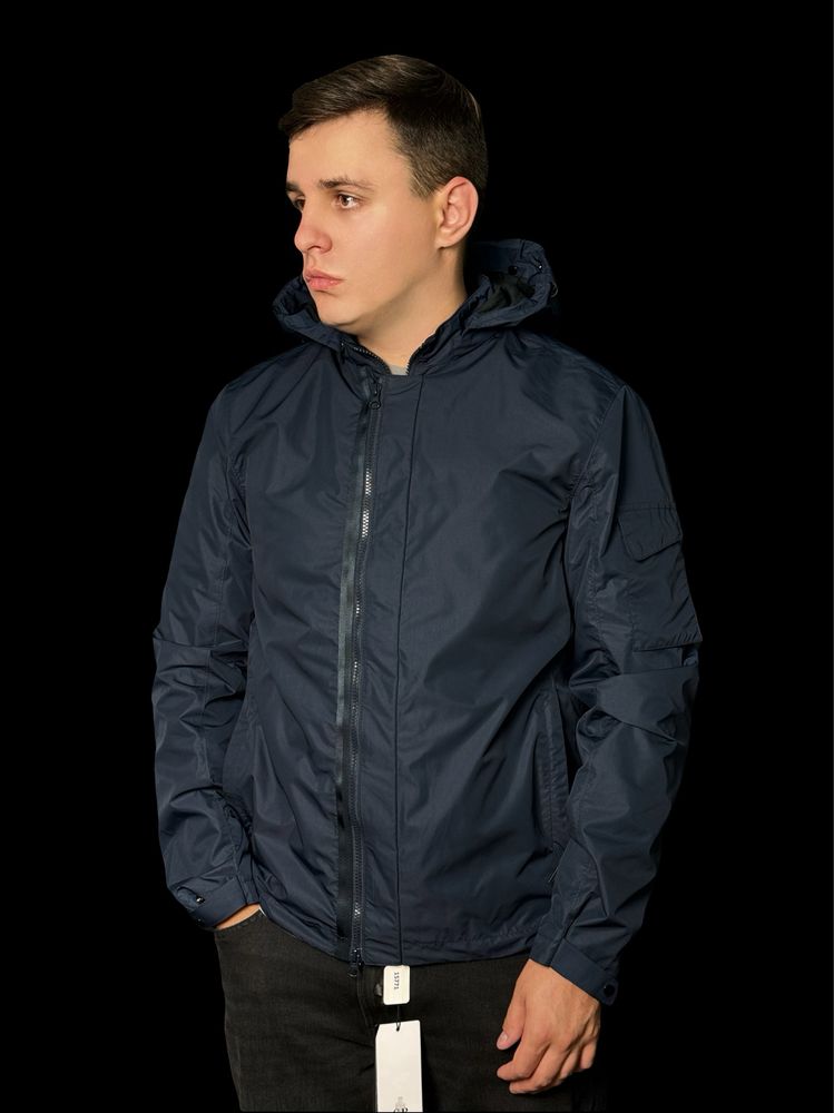 c.p. company goggle hooded shell jacket оригинал