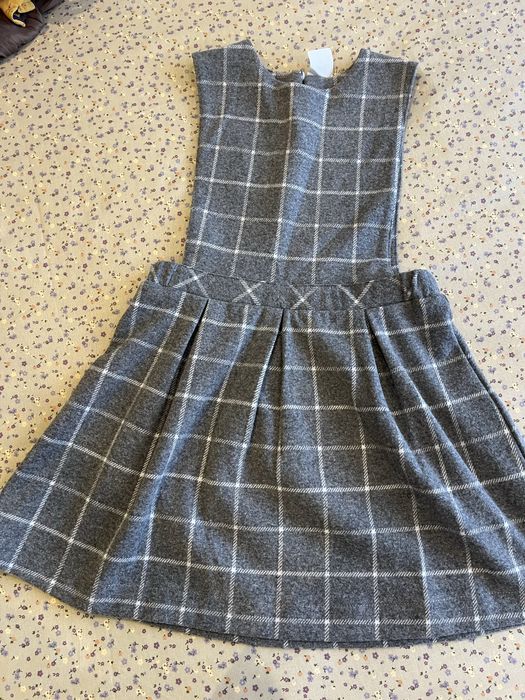 Vestidos de menina 4/5 anos da marca zippy e zara