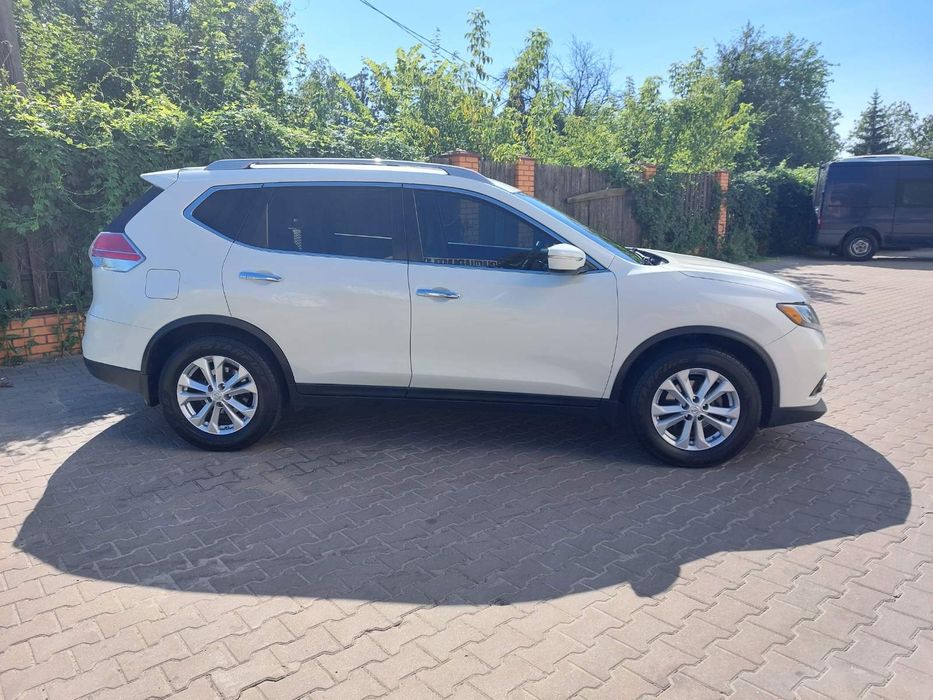 Продам Nissan Rogue 2015