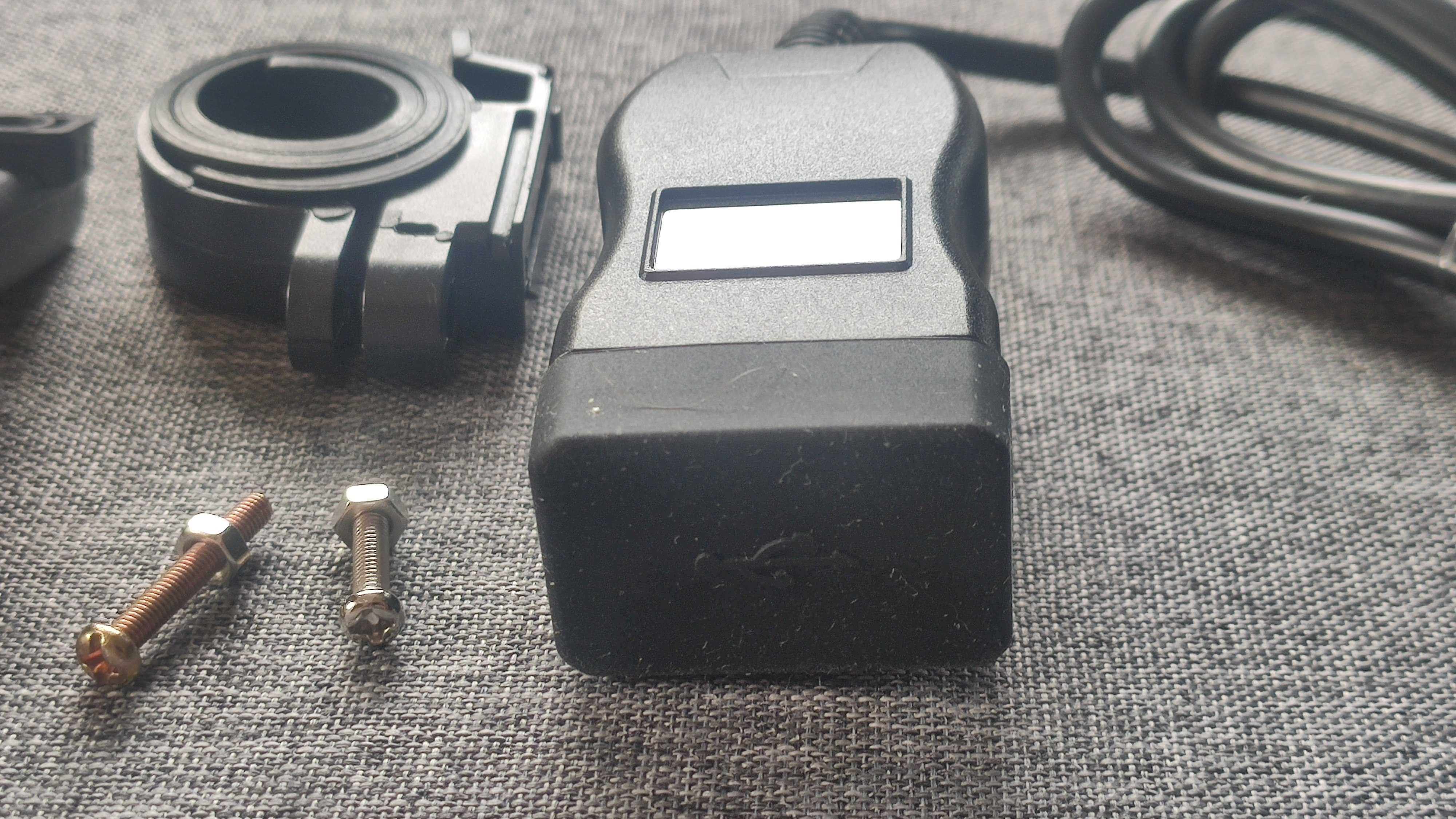 Ładowarka USB QC3.0 + PD typ C woltomierz Yamaha MT07 MT09 XSR Tracer